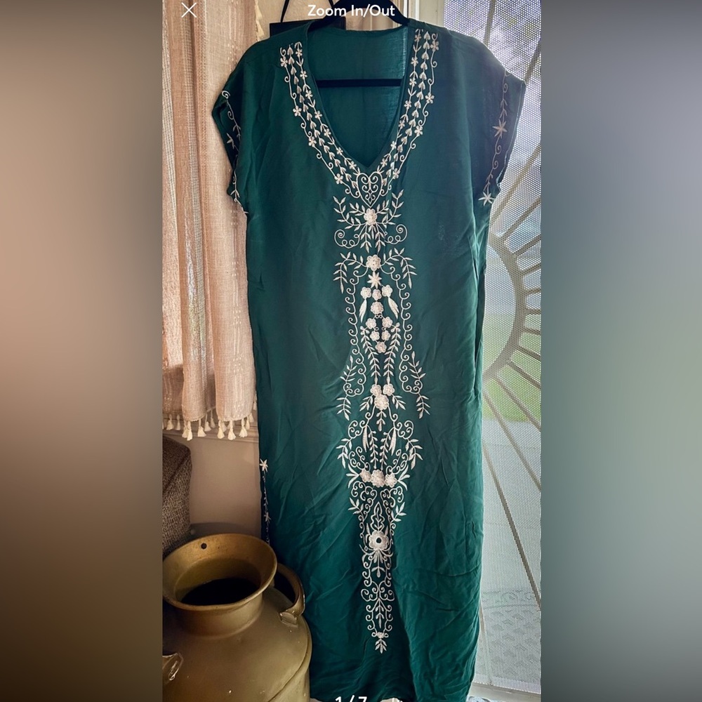 Green embroidered women’s dress/beach cover up. Please read!